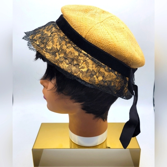 Spring Straw Lace Hat By Saks Fifth Avenue •Elegant Black & Tan Women's Hat - Picture 2 of 6
